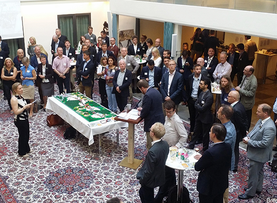 Presentation av LEGO prototyp där Lego visualiserar fyrspår mellan Märsta och Uppsala